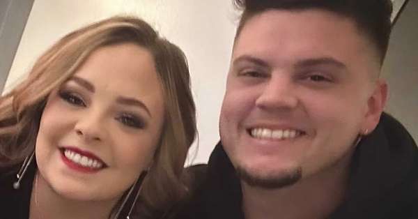pictured above Catelynn smiles with Tyler in a selfie