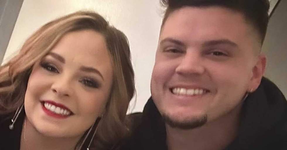pictured above Catelynn smiles with Tyler in a selfie